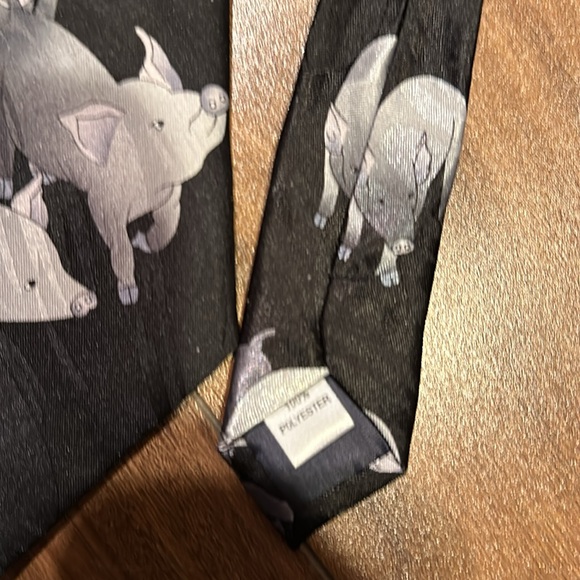 Pig tie - Picture 3 of 4